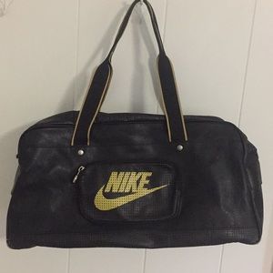 Nike duffle bag
